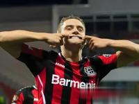 拜仁替补上场改变战局，利物浦防线瞬间崩溃！的简单介绍