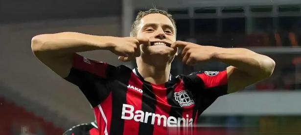 拜仁替补上场改变战局，利物浦防线瞬间崩溃！的简单介绍