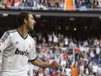 网球赛场焦点！英格兰队对阵法国队，压哨绝杀，引爆全场观众欢呼