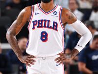 关于NBA球员大规模伤病，球队士气受挫的信息