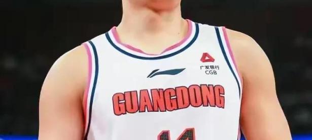 人紧随其后,突破梦之队纪录