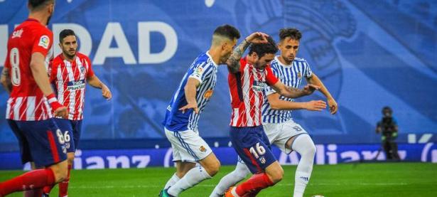 包含巴伦西亚主场遭遇逆转，惨失三分的词条